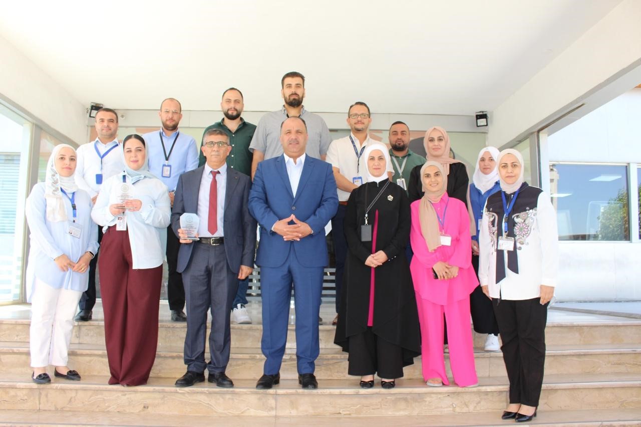 صورة_جماعية_لأعضاء_اللجنة_(002)